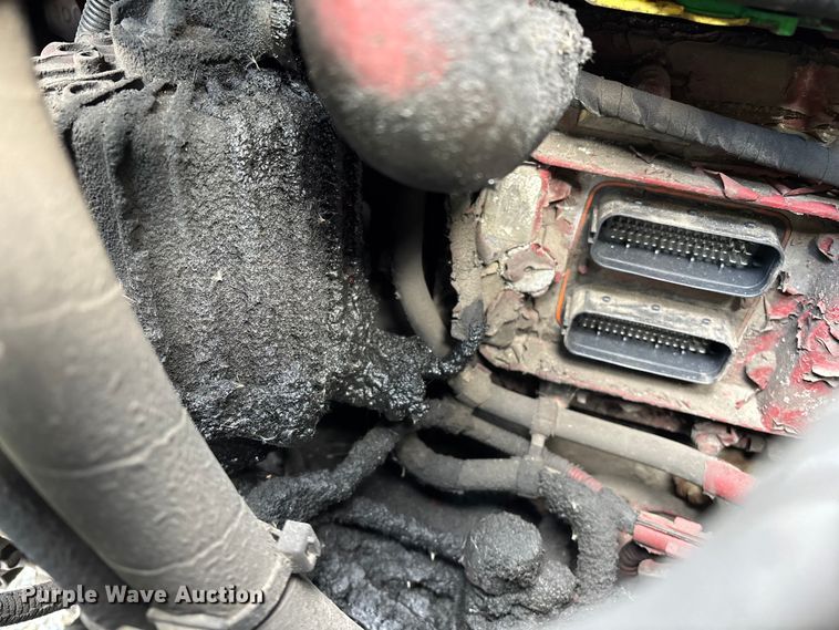 image for item YA2312 2016 Mack CXU613 semi truck