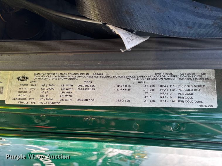 image for item YA2312 2016 Mack CXU613 semi truck