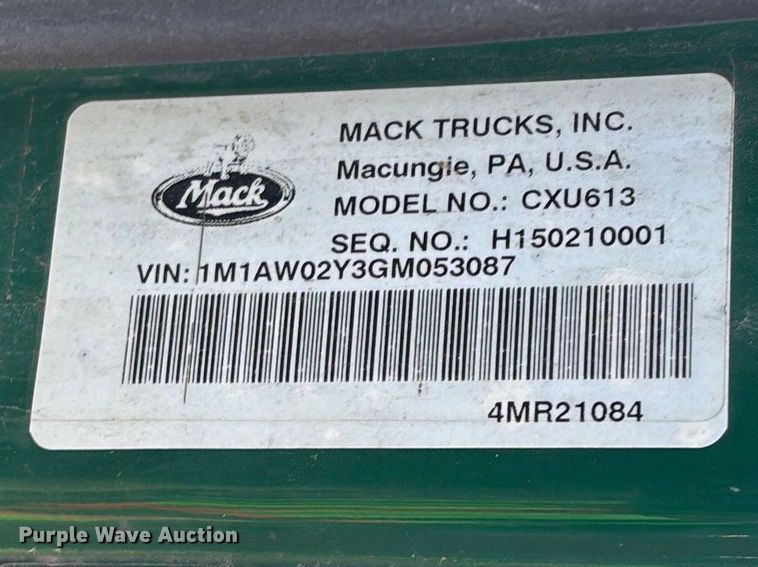 image for item YA2314 2016 Mack CXU613 semi truck