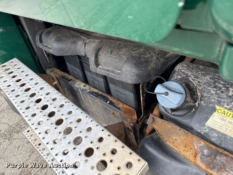 image for item YA2376 2017 Freightliner Cascadia 125 semi truck