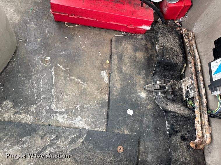 image for item YA2376 2017 Freightliner Cascadia 125 semi truck