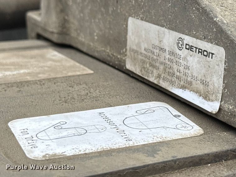 image for item YA2376 2017 Freightliner Cascadia 125 semi truck