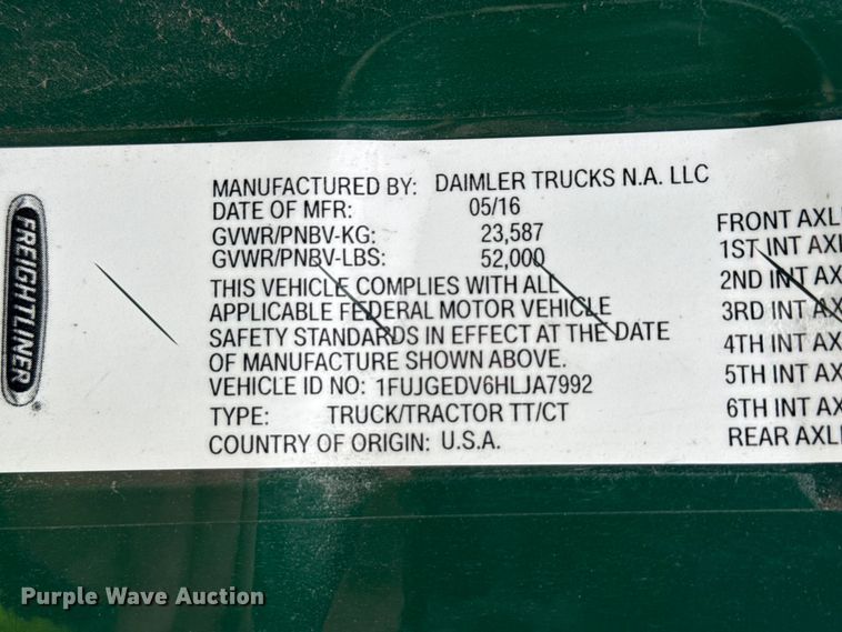 image for item YA2376 2017 Freightliner Cascadia 125 semi truck