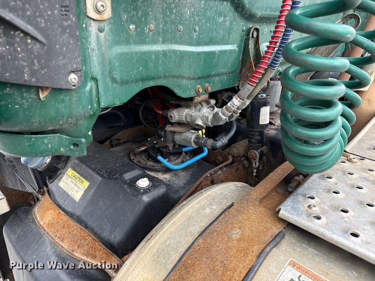 image for item YA2377 2017 Freightliner Cascadia 125 semi truck