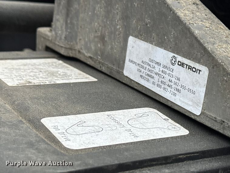 image for item YA2377 2017 Freightliner Cascadia 125 semi truck