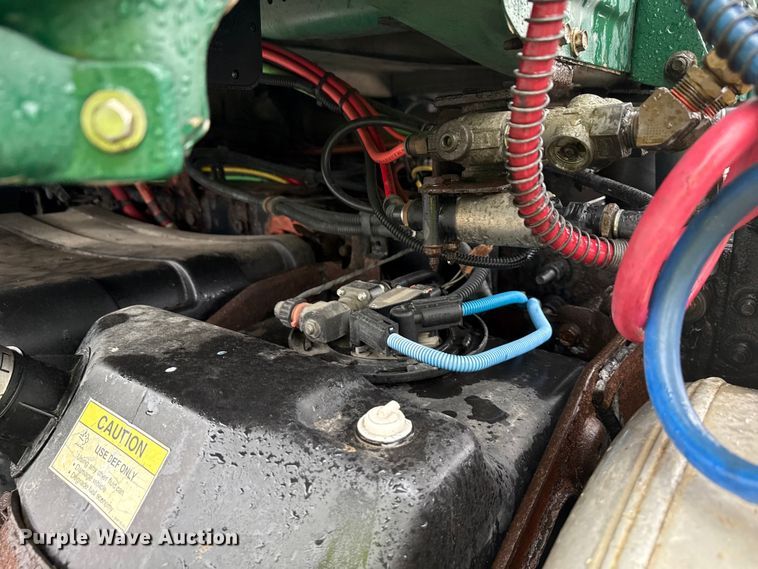 image for item YA2378 2017 Freightliner Cascadia 125 semi truck