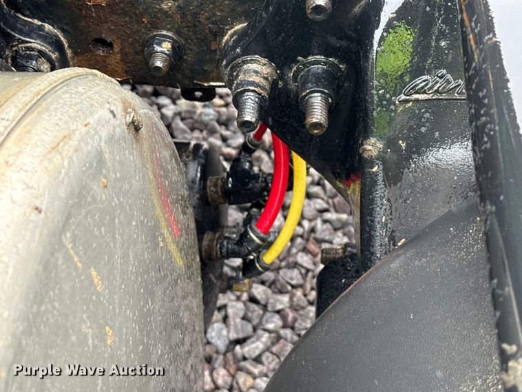 image for item YA2378 2017 Freightliner Cascadia 125 semi truck