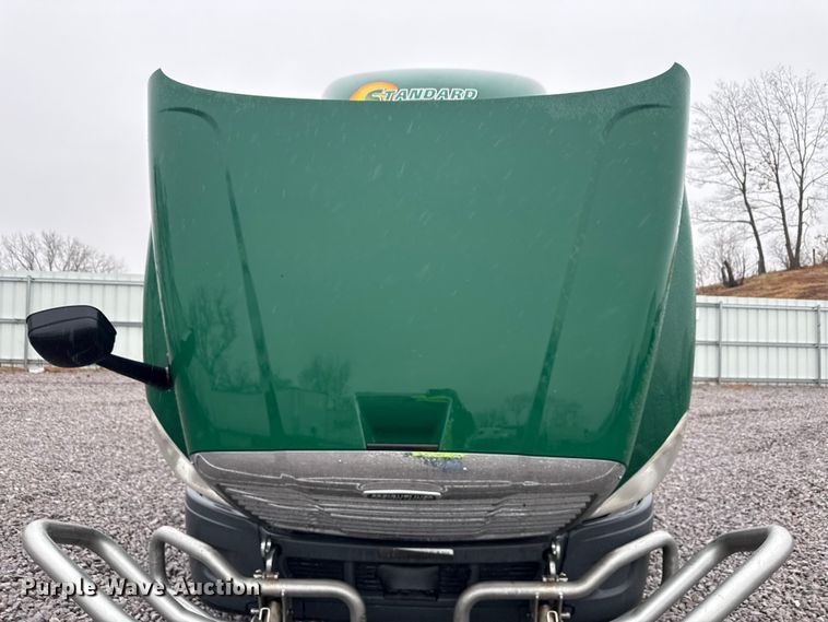 image for item YA2378 2017 Freightliner Cascadia 125 semi truck