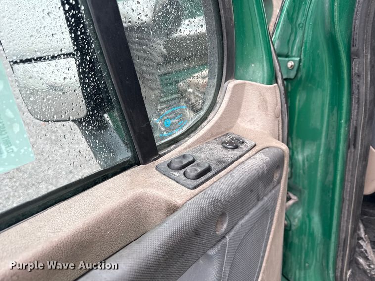 image for item YA2378 2017 Freightliner Cascadia 125 semi truck