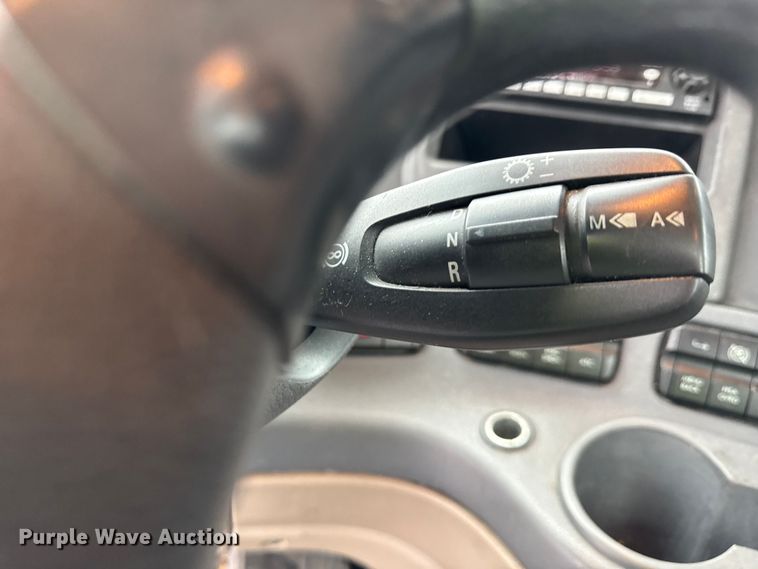 image for item YA2378 2017 Freightliner Cascadia 125 semi truck