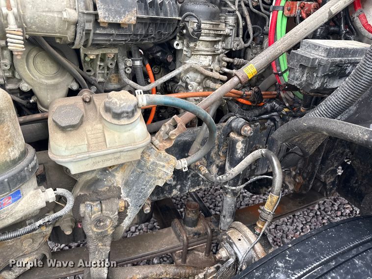 image for item YA2378 2017 Freightliner Cascadia 125 semi truck