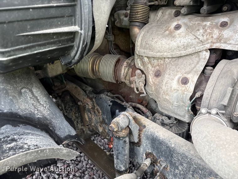 image for item YA2378 2017 Freightliner Cascadia 125 semi truck