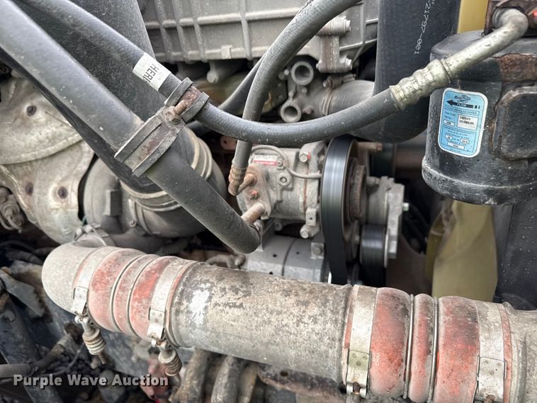 image for item YA2378 2017 Freightliner Cascadia 125 semi truck