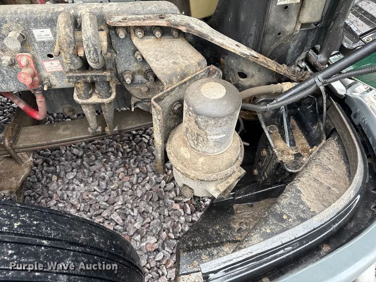 image for item YA2378 2017 Freightliner Cascadia 125 semi truck