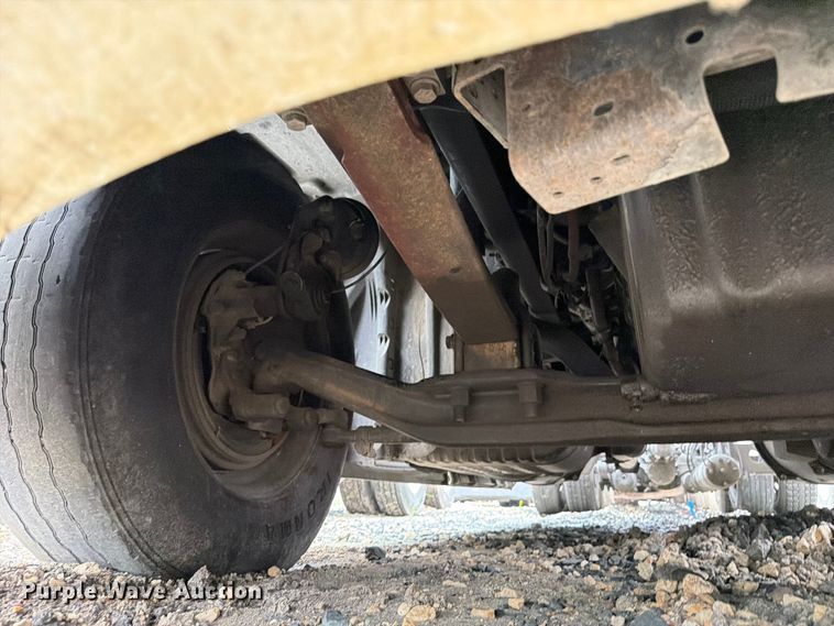 image for item YA2499 2015 Freightliner Cascadia semi truck