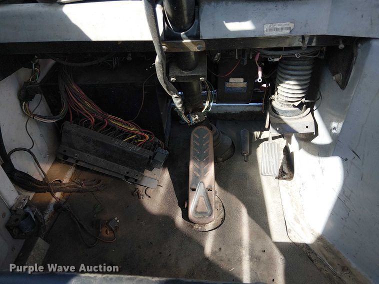 image for item YA2503 2008 Kalmar  Ottawa yard truck