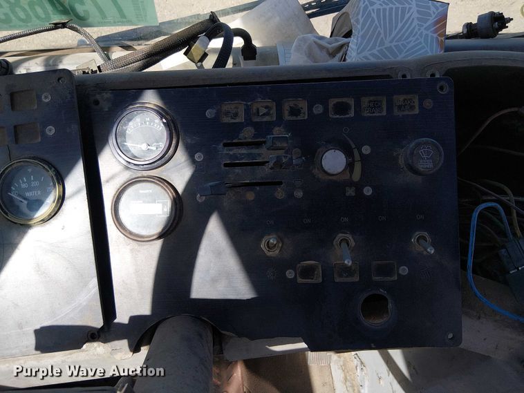 image for item YA2503 2008 Kalmar  Ottawa yard truck