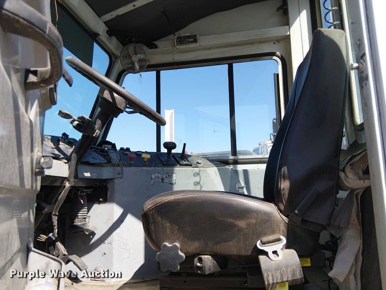 image for item YA2503 2008 Kalmar  Ottawa yard truck