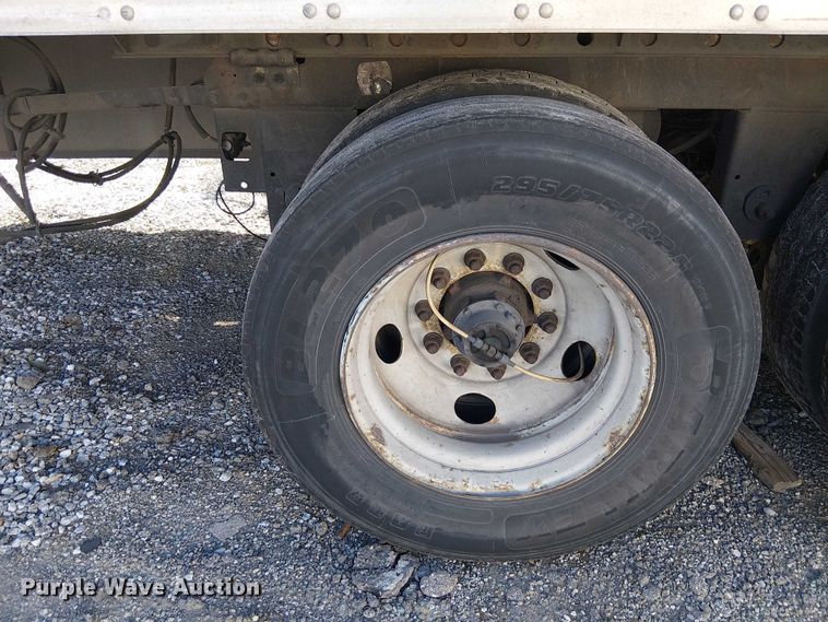 image for item YA2538 2018 Utility VS2DX dry van trailer