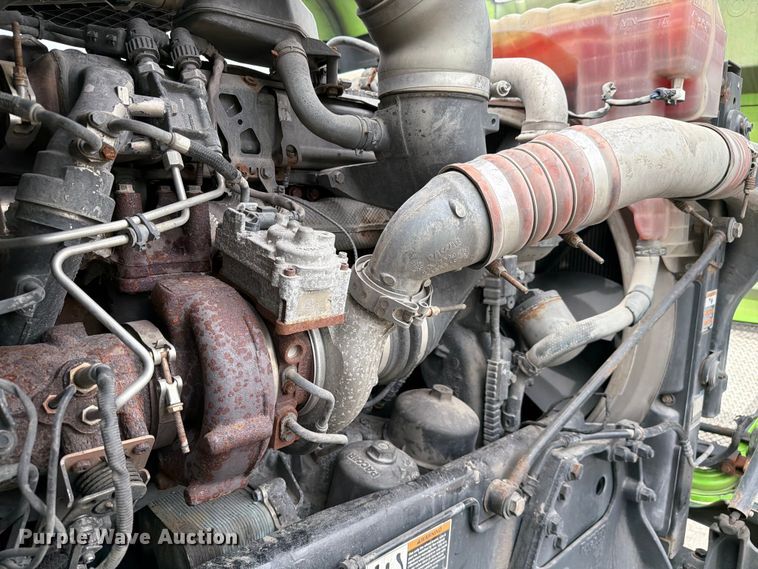image for item YA2563 2018 Kenworth T680 semi truck
