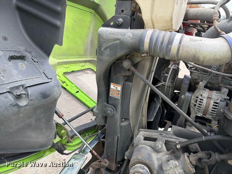 image for item YA2563 2018 Kenworth T680 semi truck