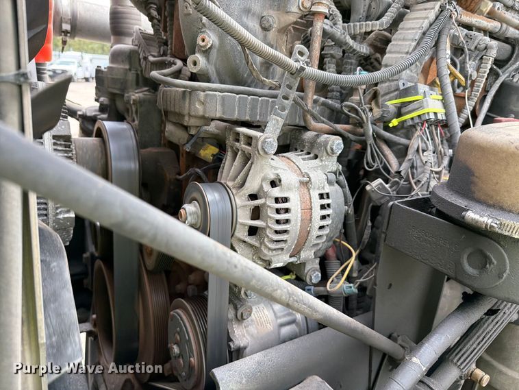 image for item YA2563 2018 Kenworth T680 semi truck