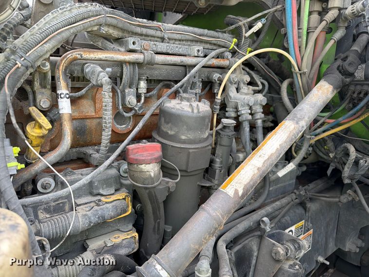 image for item YA2563 2018 Kenworth T680 semi truck