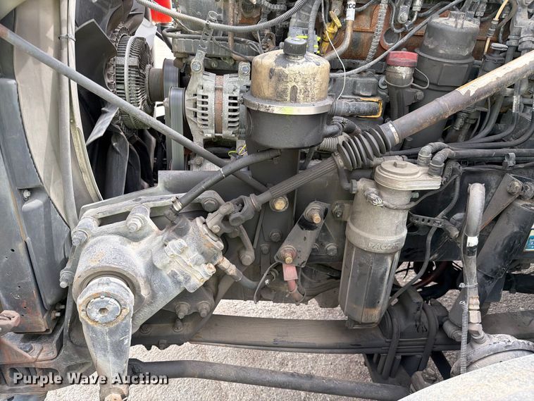 image for item YA2563 2018 Kenworth T680 semi truck