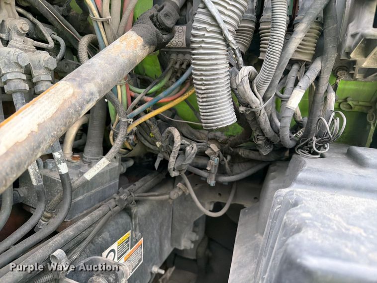 image for item YA2563 2018 Kenworth T680 semi truck