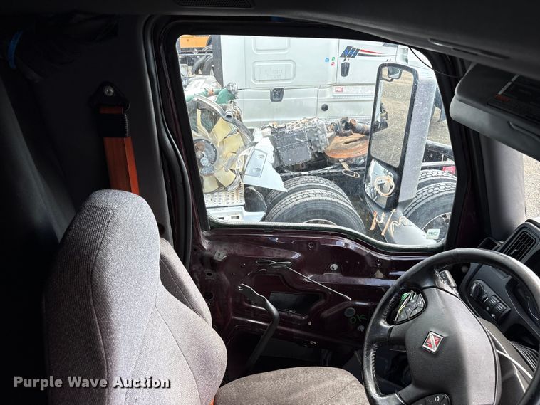 image for item YA2622 2020 International LT625 semi truck