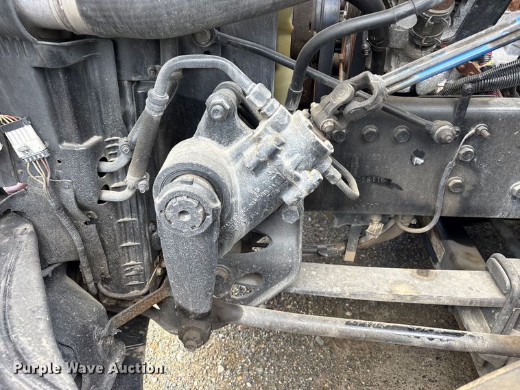 image for item YA2622 2020 International LT625 semi truck