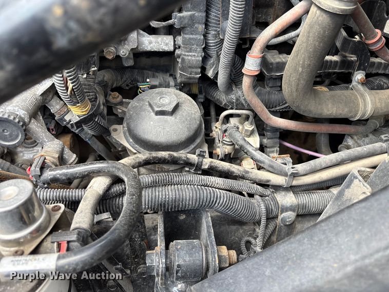 image for item YA2622 2020 International LT625 semi truck