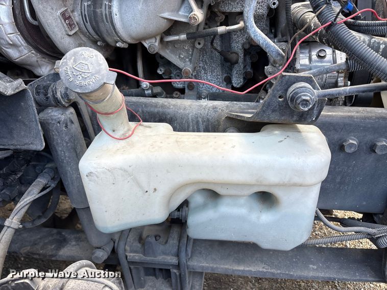 image for item YA2622 2020 International LT625 semi truck