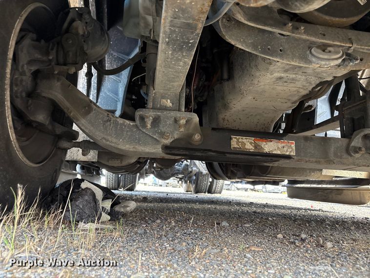 image for item YA2622 2020 International LT625 semi truck