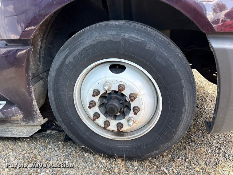 image for item YA2622 2020 International LT625 semi truck