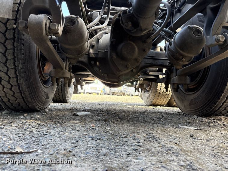 image for item YA2622 2020 International LT625 semi truck