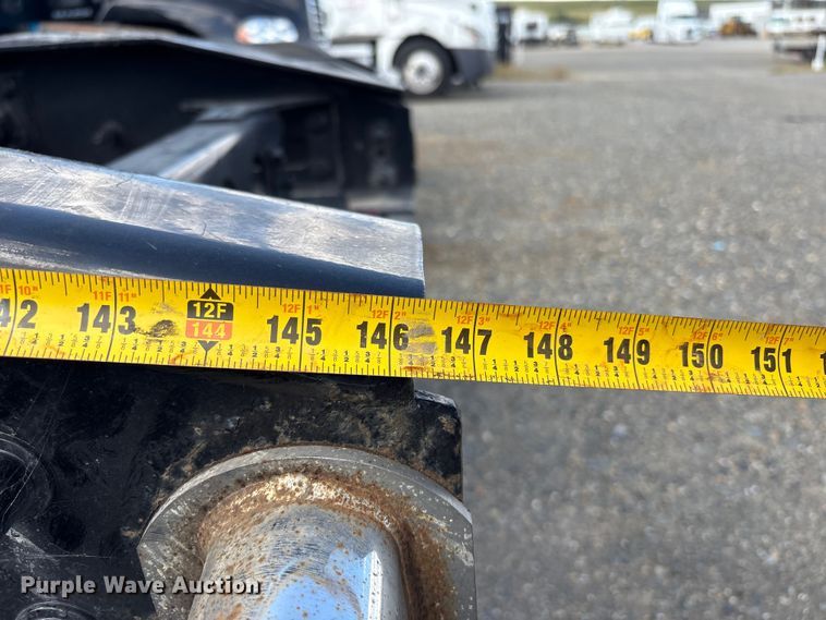 image for item YA2622 2020 International LT625 semi truck