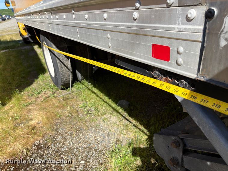 image for item YA2624 2018 Freightliner Business Class M2 box truck