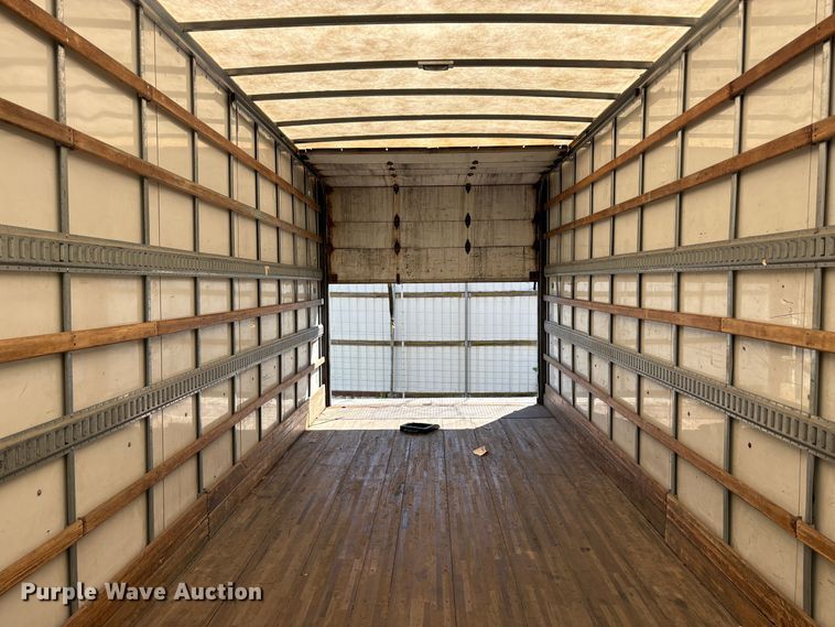 image for item YA2624 2018 Freightliner Business Class M2 box truck