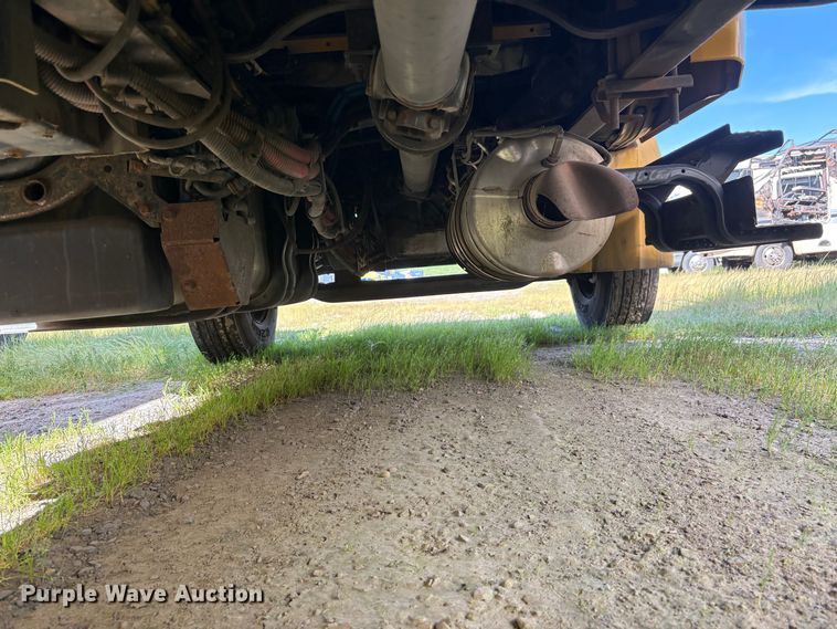 image for item YA2624 2018 Freightliner Business Class M2 box truck