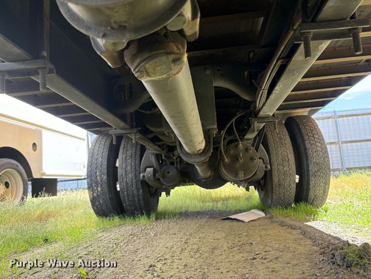 image for item YA2624 2018 Freightliner Business Class M2 box truck