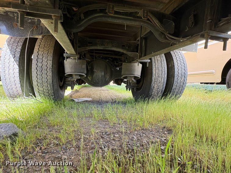 image for item YA2624 2018 Freightliner Business Class M2 box truck