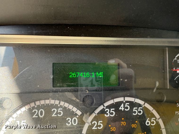 image for item YA2624 2018 Freightliner Business Class M2 box truck