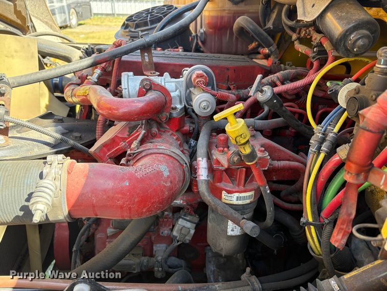 image for item YA2624 2018 Freightliner Business Class M2 box truck