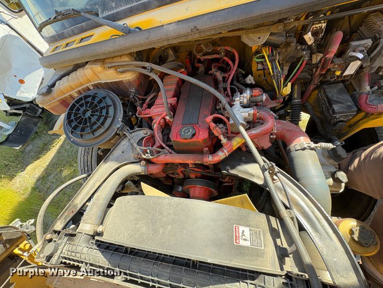 image for item YA2624 2018 Freightliner Business Class M2 box truck