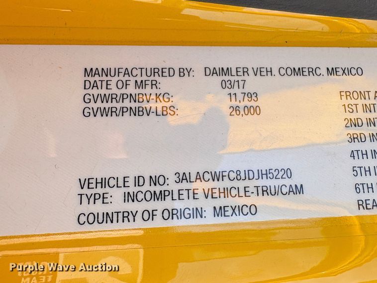 image for item YA2624 2018 Freightliner Business Class M2 box truck