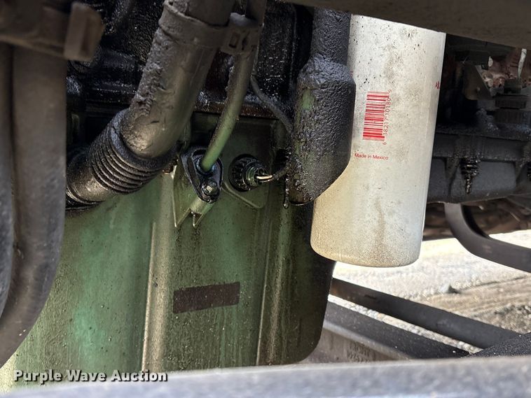 image for item YA2724 2018 Volvo VNL semi truck