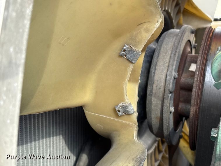 image for item YA2724 2018 Volvo VNL semi truck