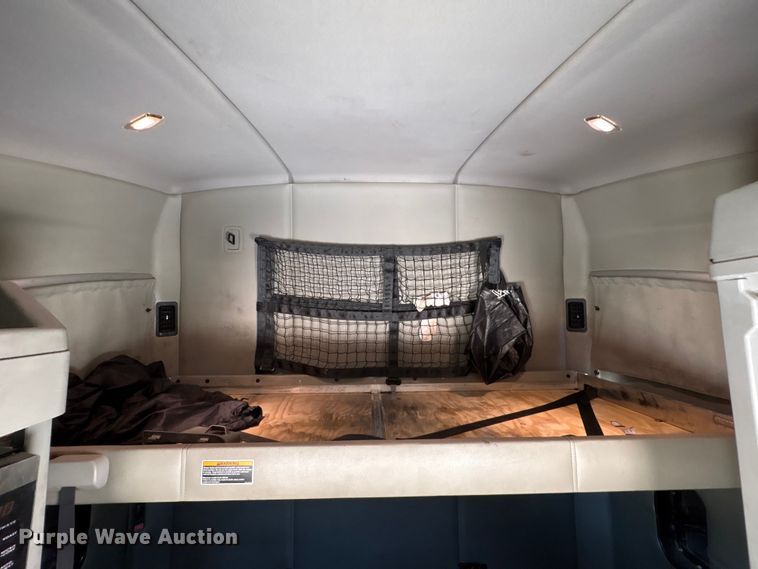 image for item YA2759 2017 Kenworth T680 semi truck