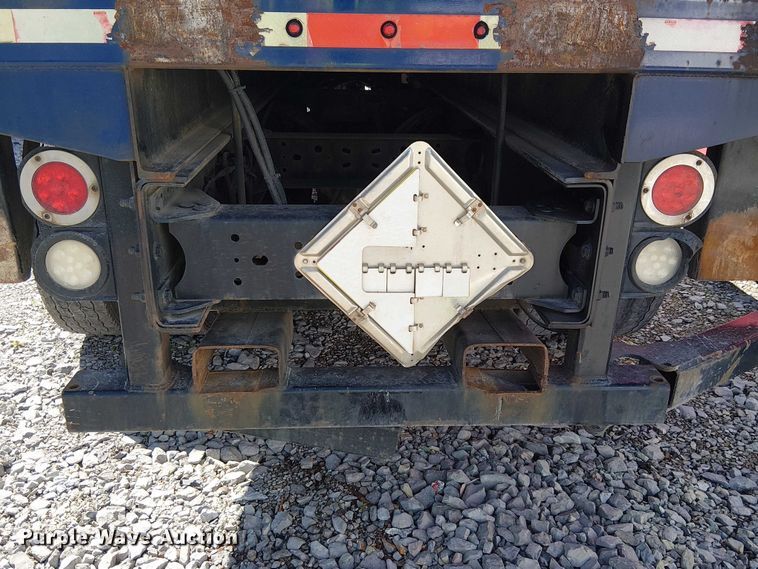 image for item YA2760 2017 Mack GU813 flatbed truck